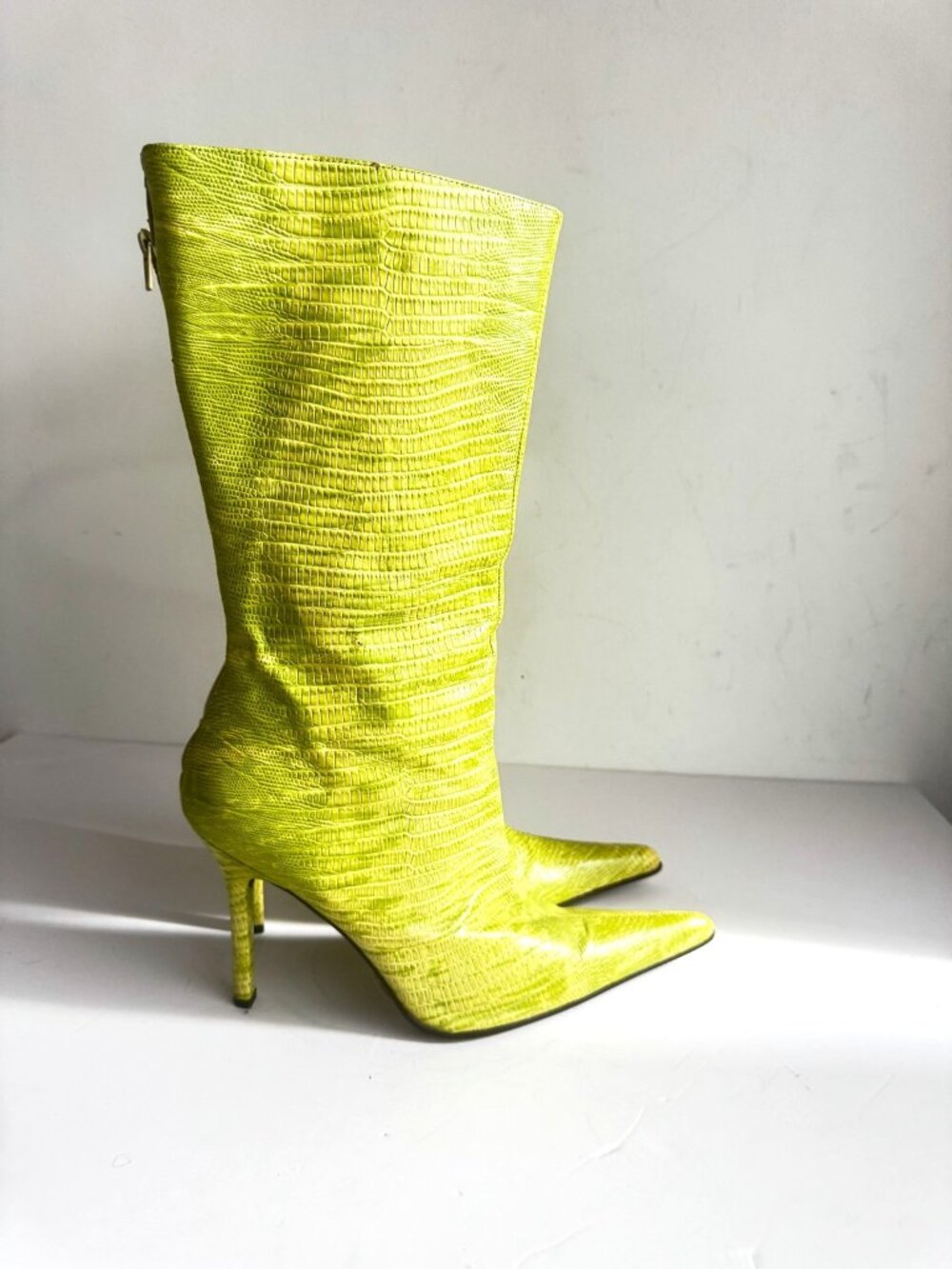 Vintage ALDO Lime Green Leather Super Pointy Toe Witch Boots 40